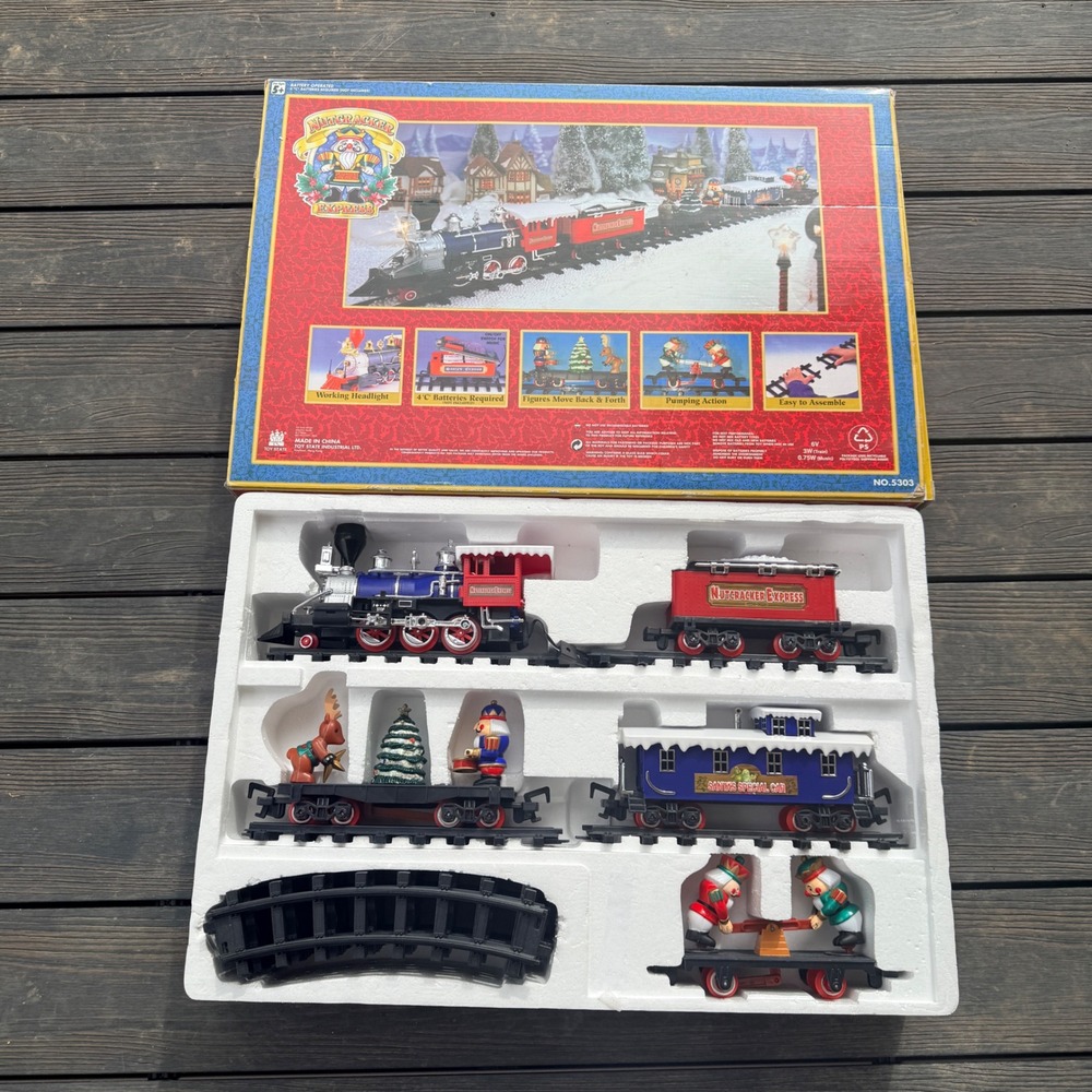 Toy State Nutcracker Express Christmas Train Set 5303 Holiday Music Animated Car